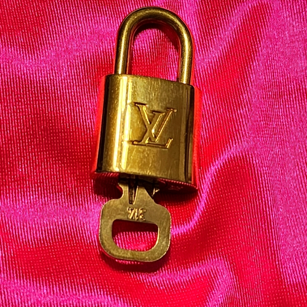 Louis Vuitton Lock & Key #314
